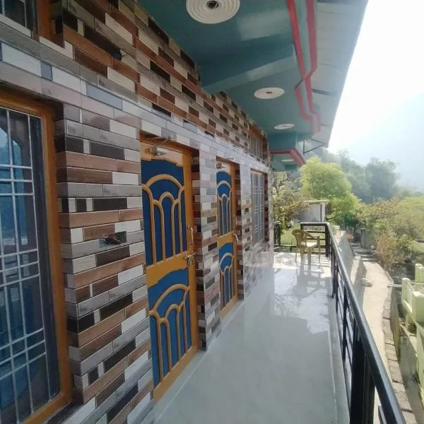 The Gangotri Homestay By Preet rS，位于Barkot的酒店