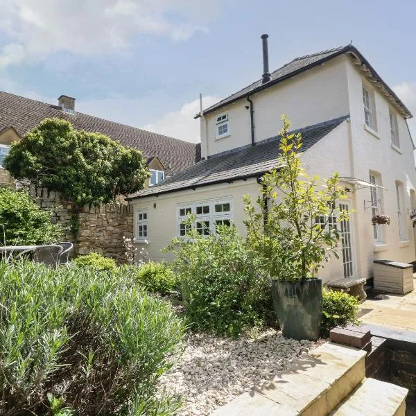 Blundell's Cottage，位于布罗德韦的酒店