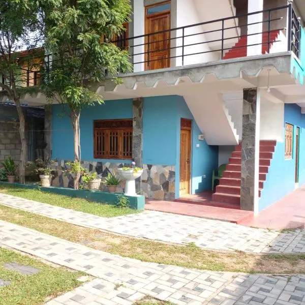 Thomasha Homestay & Tuk Tuk Tour，位于韦勒沃耶的酒店