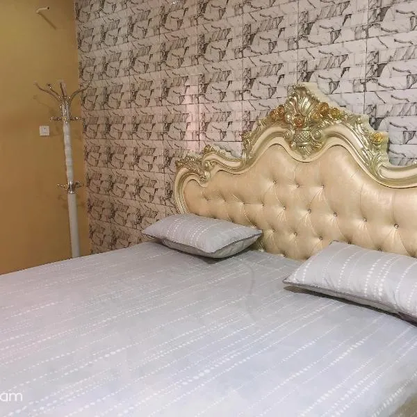 AwaMuuLamin MANNEH GUEST HOUSE，位于Abuko的酒店