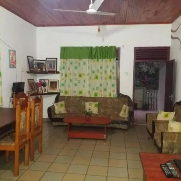 Mithila City Home Stay，位于Ambalantota的酒店