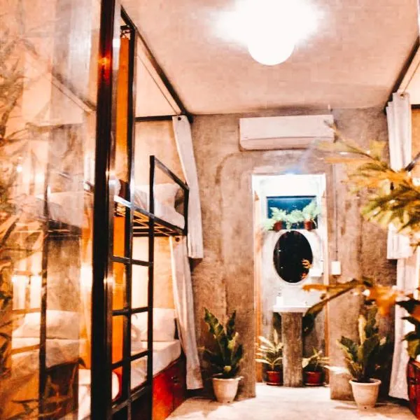 The Hangover Hostel，位于莫阿尔博阿的酒店