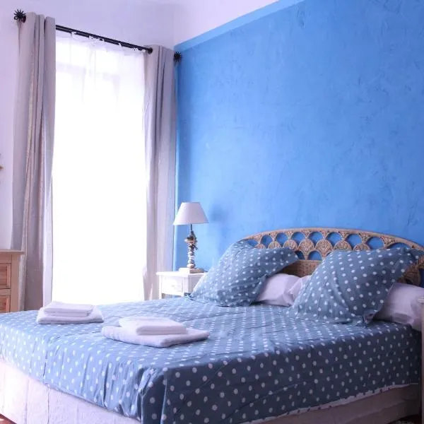 Studio la maison bleue，位于科蒂尼亚克的酒店