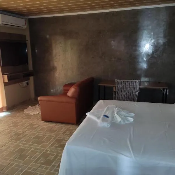 HOTEL VITORIA REGIA，位于Engenheiro Beltrão的酒店