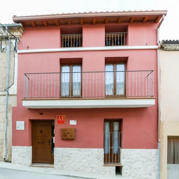 Apartamentos turísticos Ribera Natura，位于Valcavado de Roa的酒店