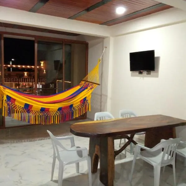 hermoso apartamento en guaduas (apto 202)，位于瓜杜阿斯的酒店