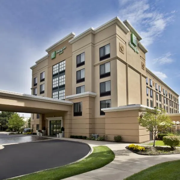 密歇根州区安娜堡大学假日套房酒店，位于安娜堡的酒店