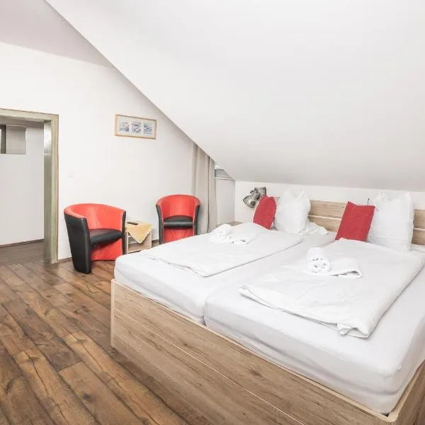 Mentenwirt Pension&Appartements，位于Sankt Martin的酒店