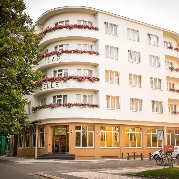 贝尔维尤特拉帕克酒店，位于Sadská的酒店