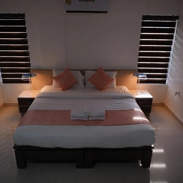 Chandra Inn，位于奎隆的酒店