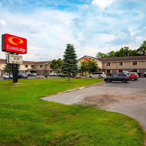 Econo Lodge Massena Hwy 37，位于Hogansburg的酒店