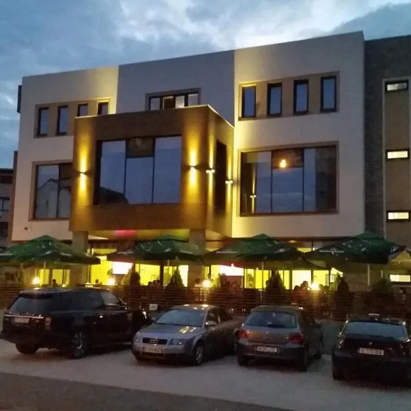 Hotel Excellence，位于Clinceni的酒店
