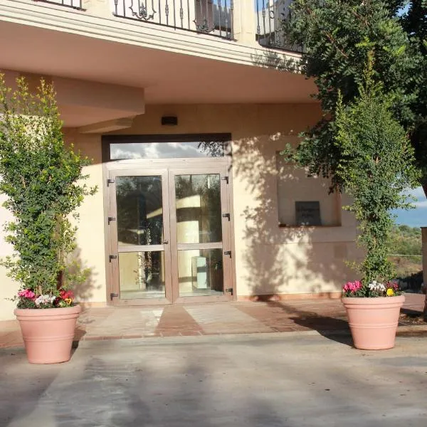 Agriturismo Al Passaggio di Pirro，位于Miglionico的酒店