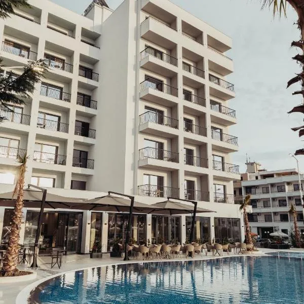 Delight Hotel & SPA，位于格勒姆的酒店