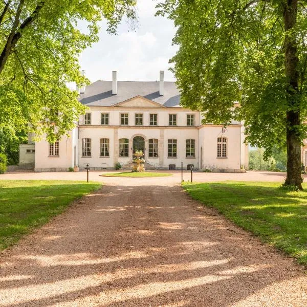 Château de Charmeil- Vichy chambres d'hôtes，位于Charmeil的酒店