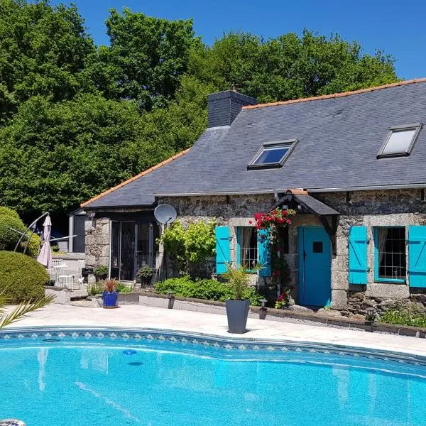 Maroux Vian Country Cottage，位于Callac的酒店
