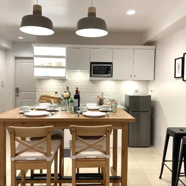 CRIB 227: Modern Fresh Vibe Condo，位于奥隆阿波的酒店