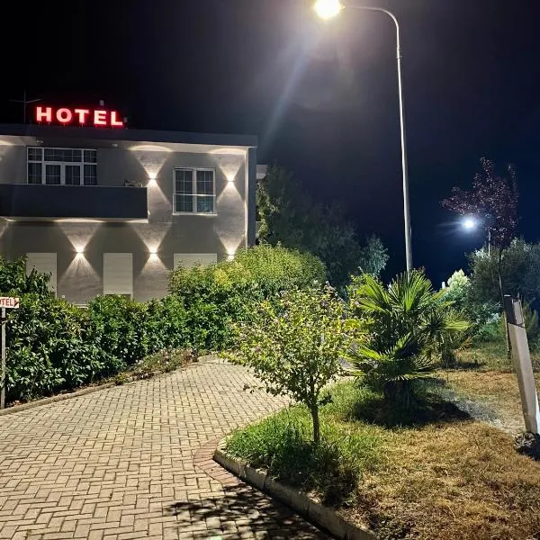 Hotel Real，位于Ishull-Shëngjin的酒店