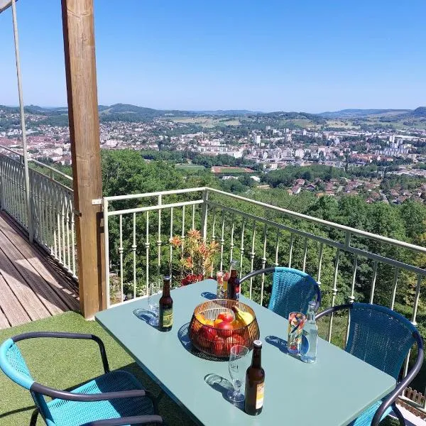 L'INATTENDU Vue imprenable,clim,parking avec borne de recharge, ménage inclus，位于Montaigu的酒店