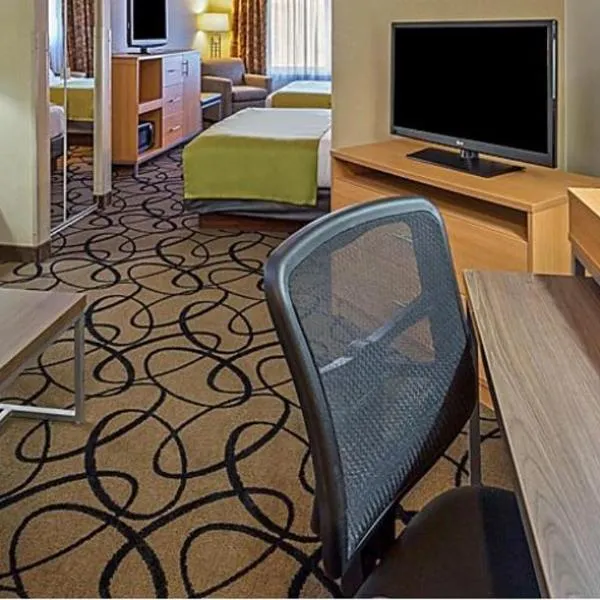Holiday Inn Express & Suites - Henderson South - Boulder City, an IHG Hotel，位于拉斯维加斯的酒店