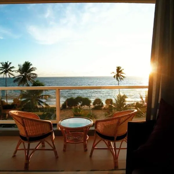 The Beach Front Apartment - Colombo, Uswetakeiyawa, Colombo，位于贾埃勒的酒店