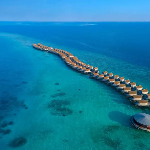 Centara Ras Fushi Resort & Spa Maldives - 50 percent discount on transfers for min 4 nights stay and more, valid for reservations between 11th Feb till 22 Dec 2025，位于北马累环礁的酒店