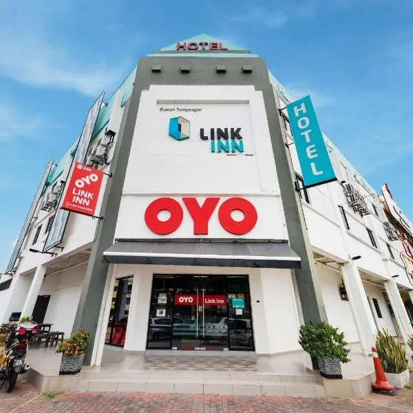 Super OYO 246 Link Inn，位于Pekan Nanas的酒店