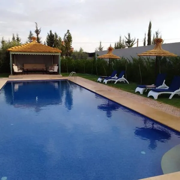 Villa famille Bilal Agafay，位于Agadir Bou Setta的酒店