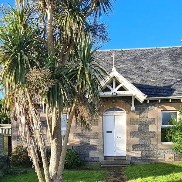 Spacious rural cottage outside Campbeltown，位于坎贝尔城的酒店