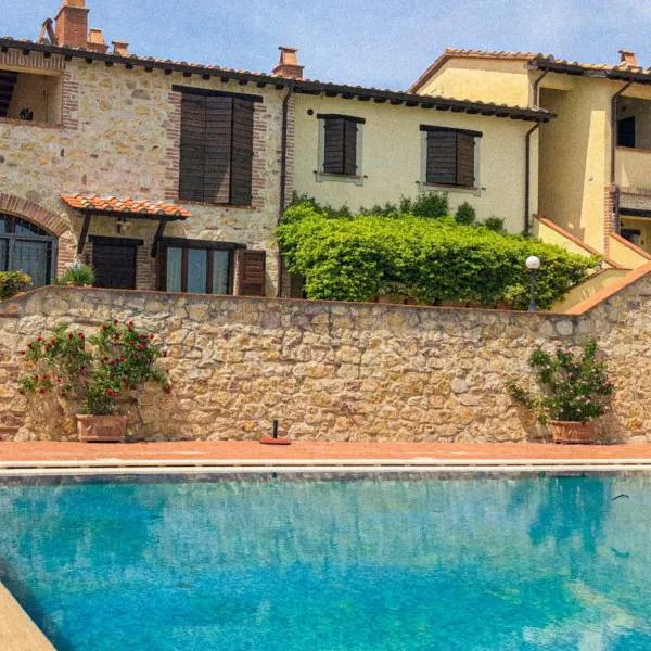 UMBRIA, "Casa Sagrantina" con PISCINA e pergolato，位于Piedicolle的酒店