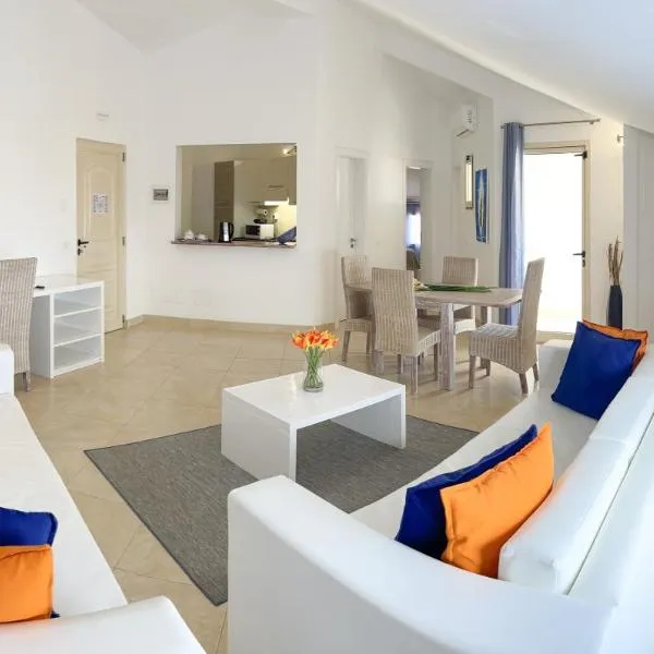 Branco Suites - Rooms & Holiday Apartments，位于圣玛丽亚的酒店