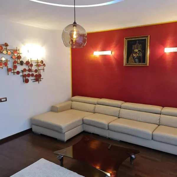 White Galaxy Villa，位于奥托佩尼的酒店