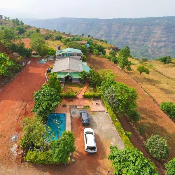 Lifeline Villas - Marvel Valley View 5Bhk With Private Pool,Surrounded by strawberry farms，位于马哈巴莱斯赫瓦尔的酒店