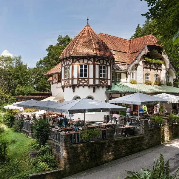 纽施瓦斯泰恩城堡餐厅，位于旧天鹅堡的酒店