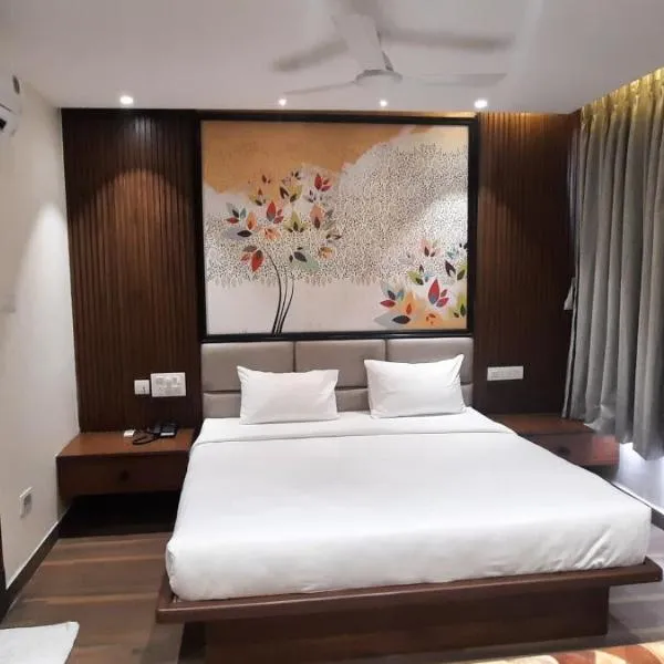 HOTEL SUNRISE HOSPITALITY，位于Anumalkudūru的酒店