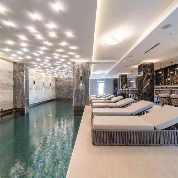 Hotel Millennium by Aycon，位于布德瓦的酒店