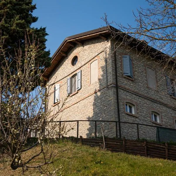 Casale Monte Valestra，位于Carpineti的酒店