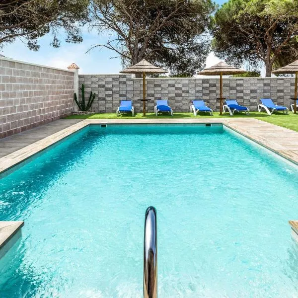 Casa Torre De Meca 3 Shared Pool，位于洛斯卡尼奥斯德梅卡的酒店