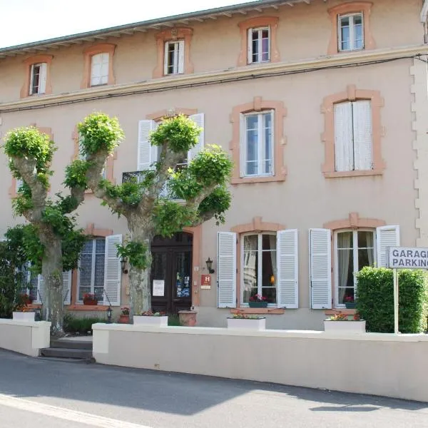 L'Hôtel L'Astrée，位于Rozier-en-Donzy的酒店