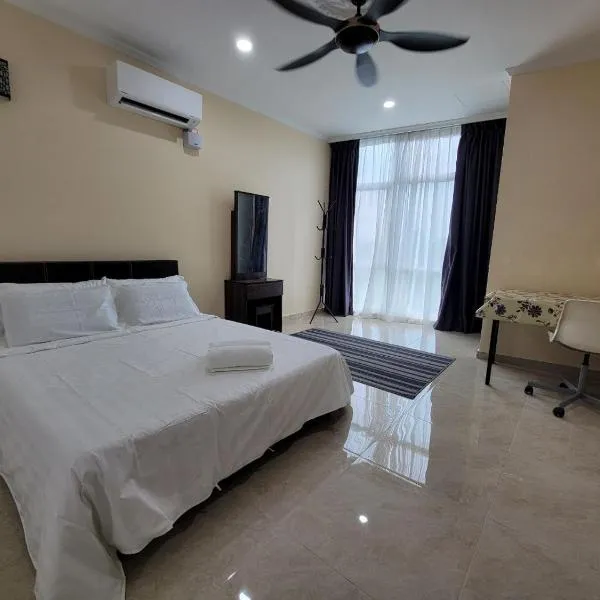 Suria Homestay Bangi，位于Kampong Sungai Merab的酒店