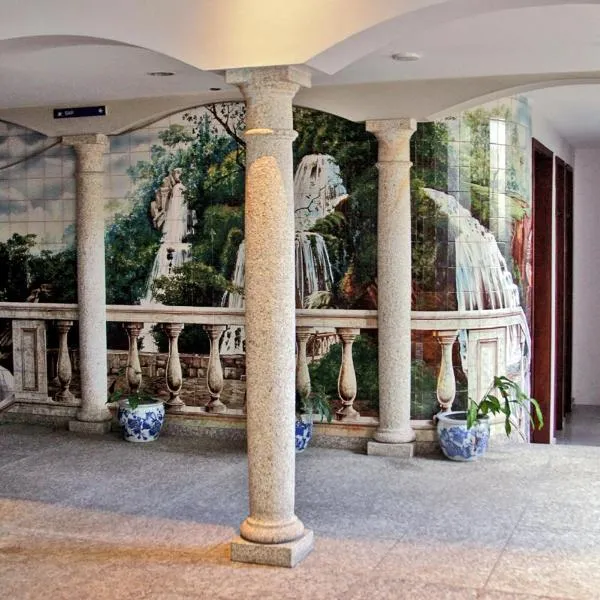 Casa de Retiros N. S. Perpetuo Socorro，位于吉马良斯的酒店