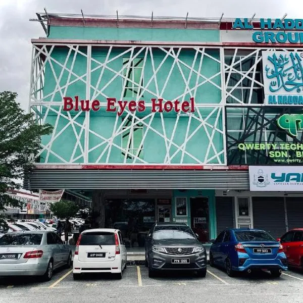 Blue Eyes Hotel，位于Kampong Lahar Yooi的酒店