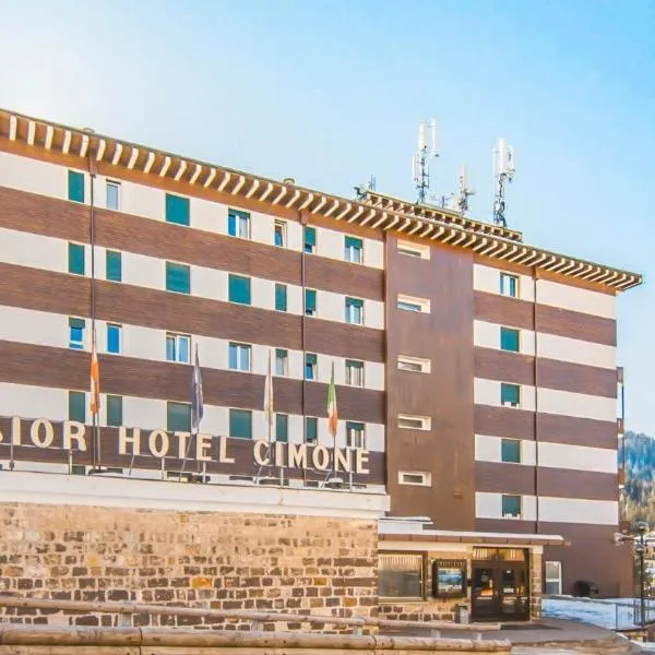 Excelsior Hotel Cimone LowCost，位于圣马蒂诺-迪卡斯特罗扎的酒店