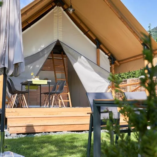 Comfort Safarizelt direkt am Ossiachersee，位于奥西亚歇尔湖畔施泰因多夫的酒店