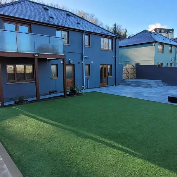 Tides Reach - 3 Bedroom Holiday Home - Llanreath，位于彭布罗克郡的酒店