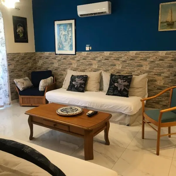 Latchi Holiday Flat，位于波利斯的酒店