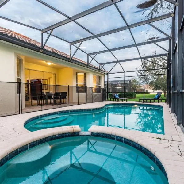 Spacious Home wPrivate PoolSpa & FREE Waterpark，位于奥兰多的酒店