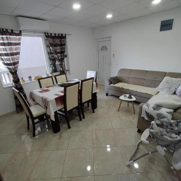 Apartman Magdalena，位于特雷比涅的酒店