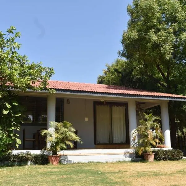 Amrapali Villa at Raghunandan Resort，位于纳西克的酒店