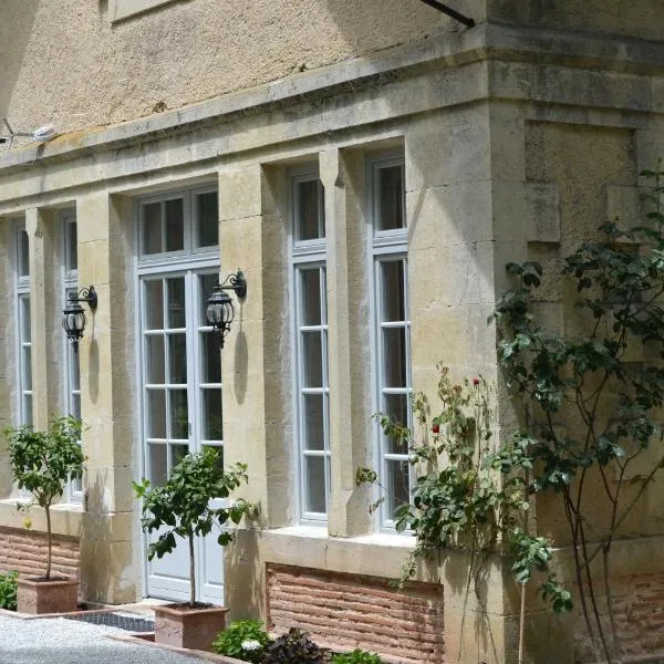 L'Orangerie, Château St Justin，位于Le Frèche的酒店
